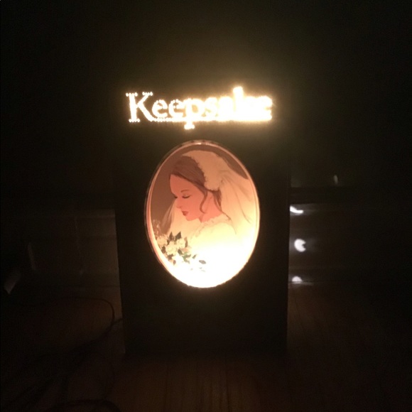 Rare 1940s Keepsake Diamonds Advertising Sign - Picture 1 of 6